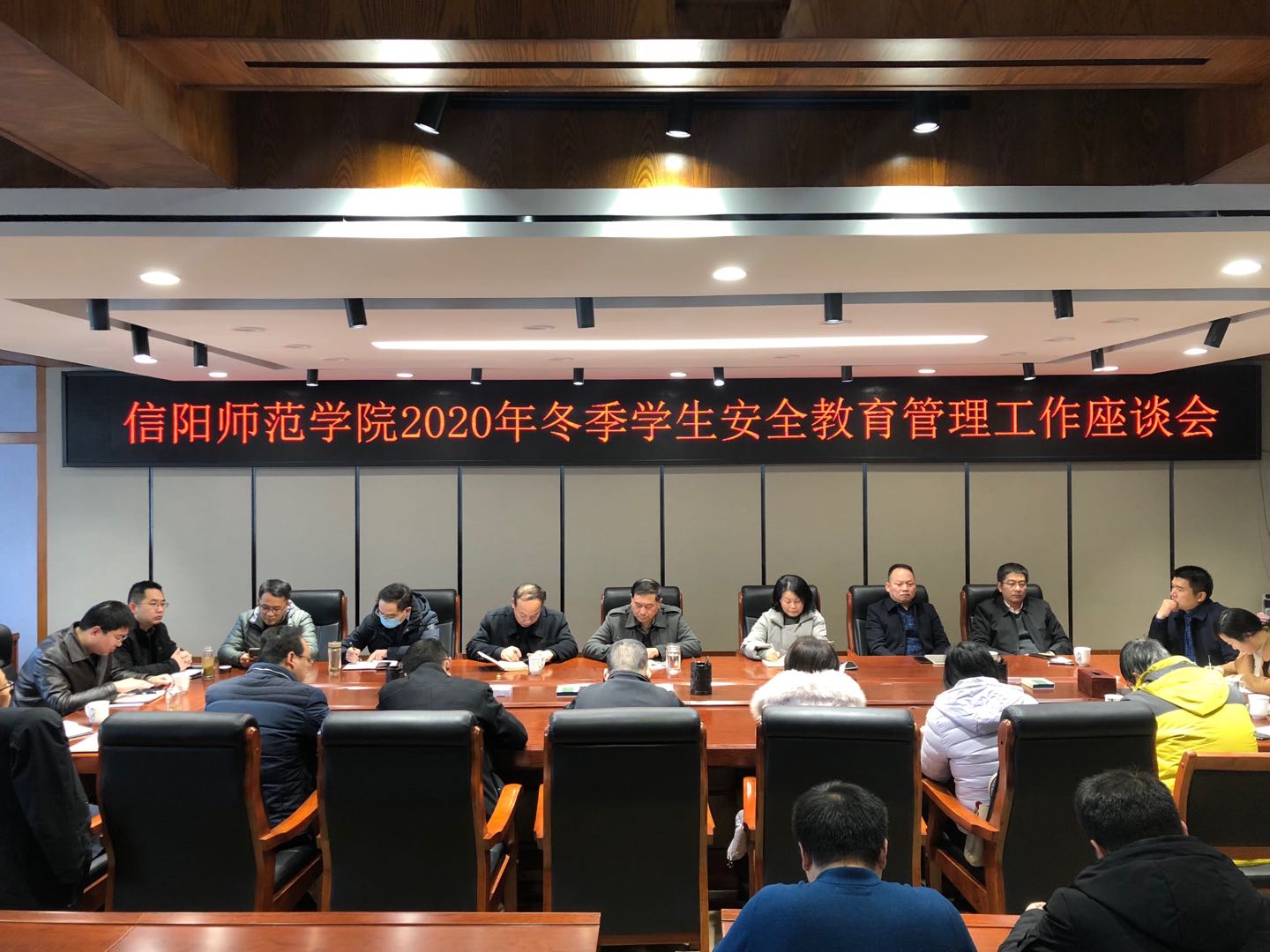 crown中国官方网站